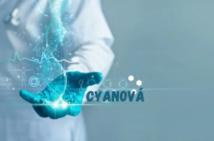 cyanová